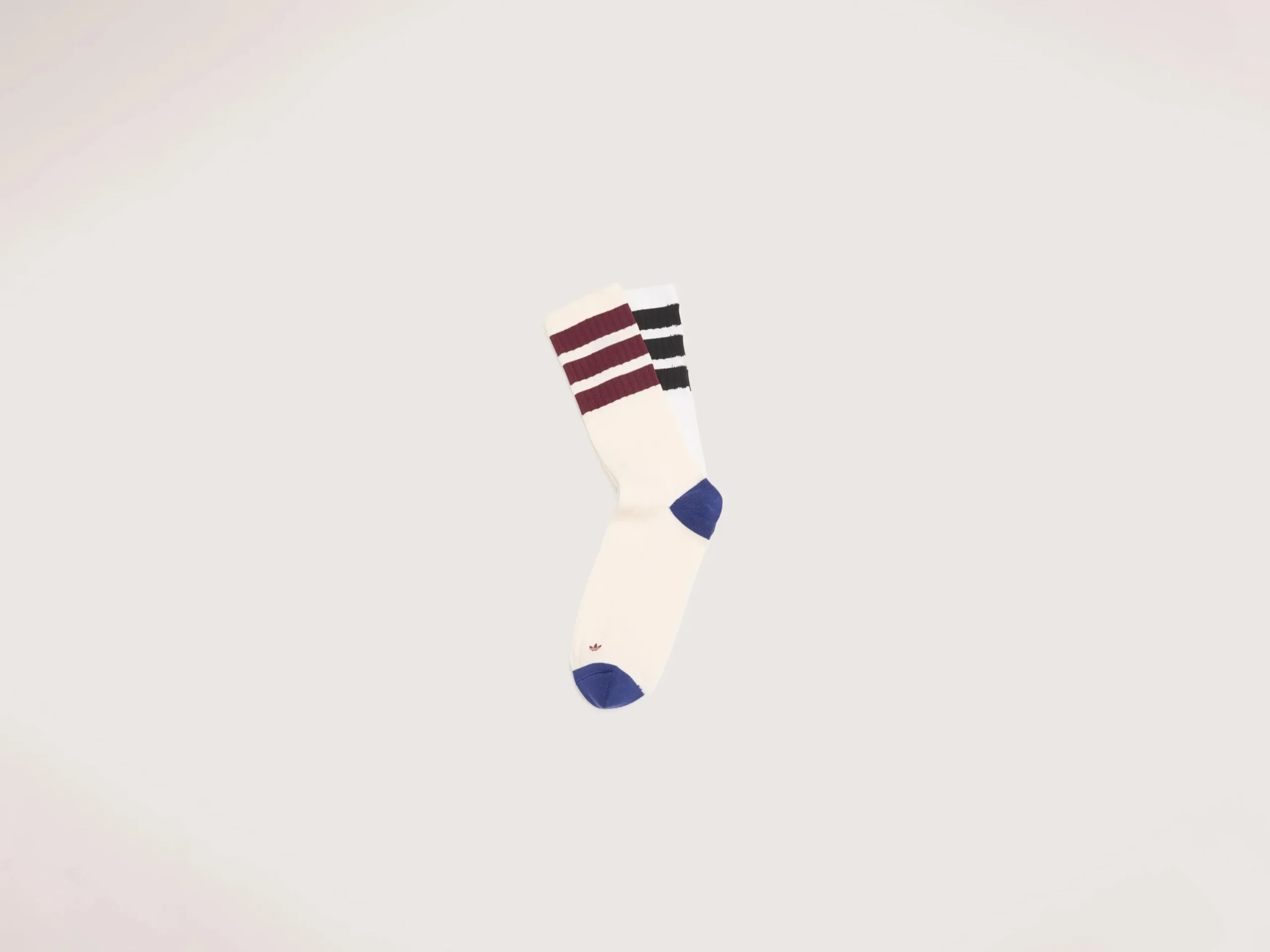 adidas_premium_mid_crew_s_0.webp Adidas Premium Mid Crew Socks