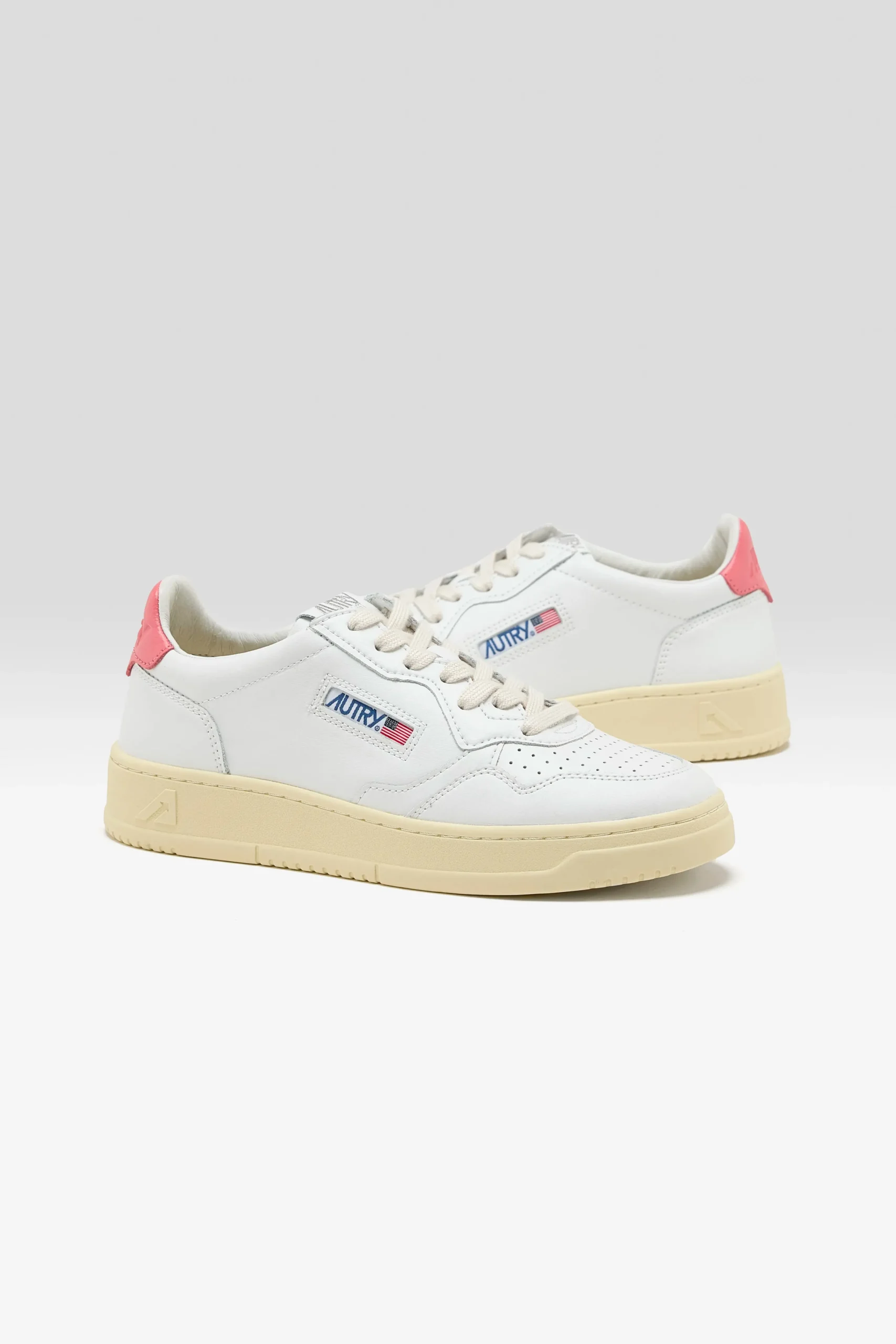 autry_medalist_low_for_wo_2-1.webp Autry Medalist Low for Women