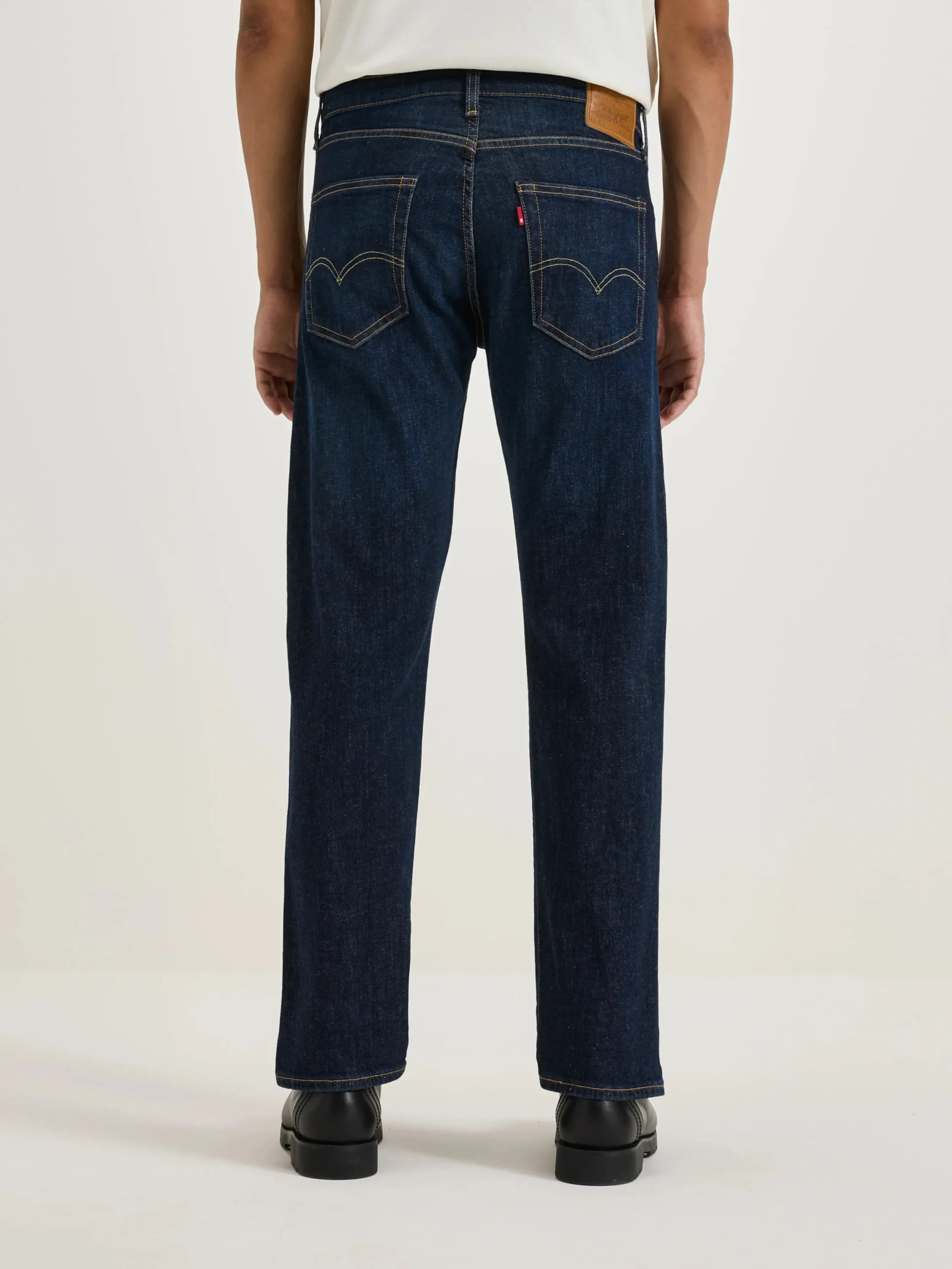 levis__tapered_jeans_3.webp Levi's® 502™ Tapered Jeans