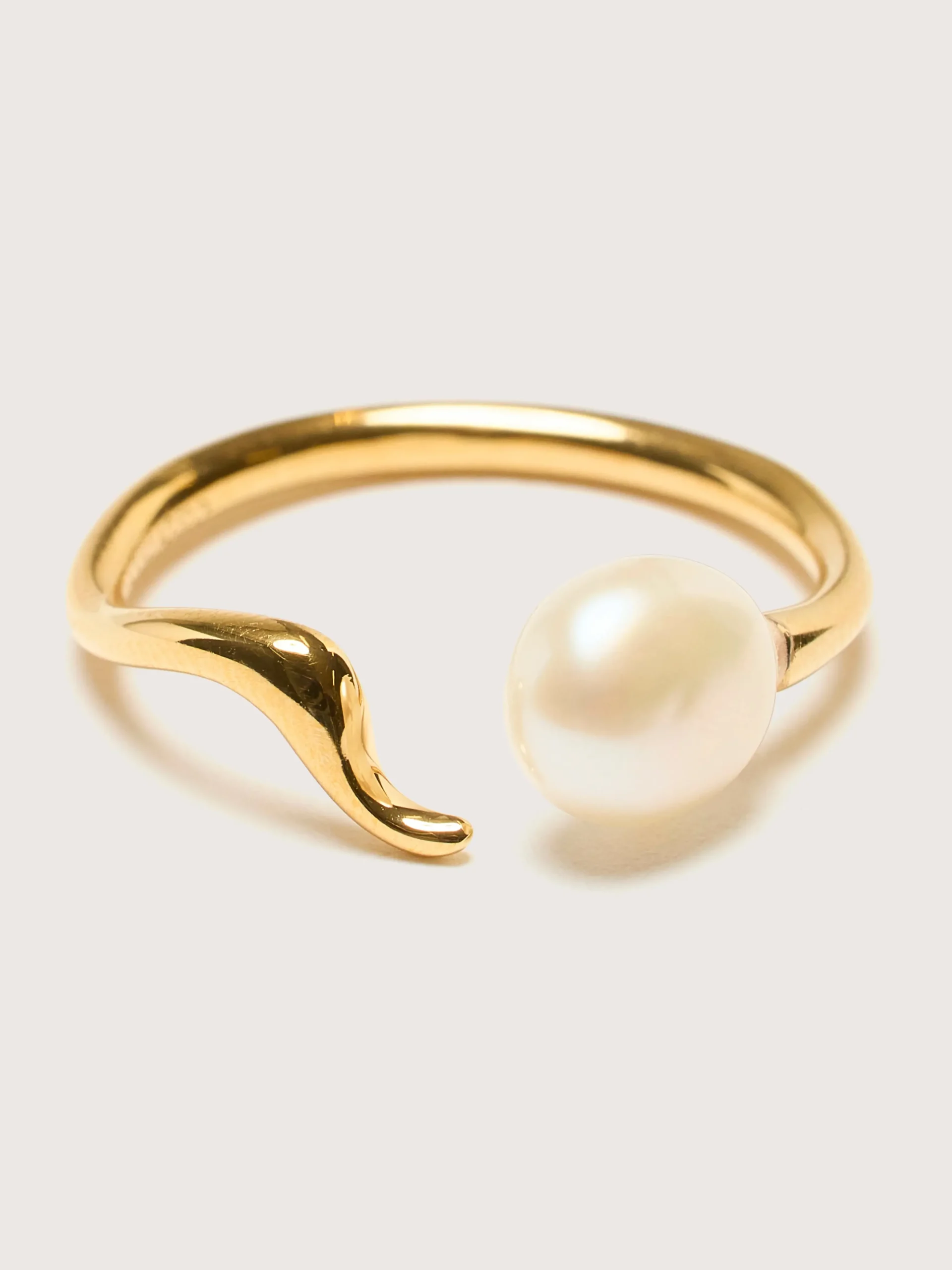 maria_black_moonshine_rin_4.webp Maria black Moonshine Ring