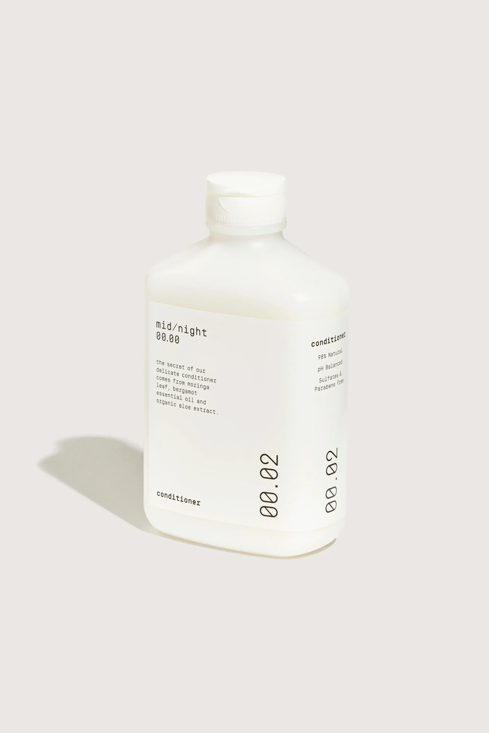 midnight__conditioner__1.webp Mid.night cosmetics MID/NIGHT 00.00 Conditioner 00.02