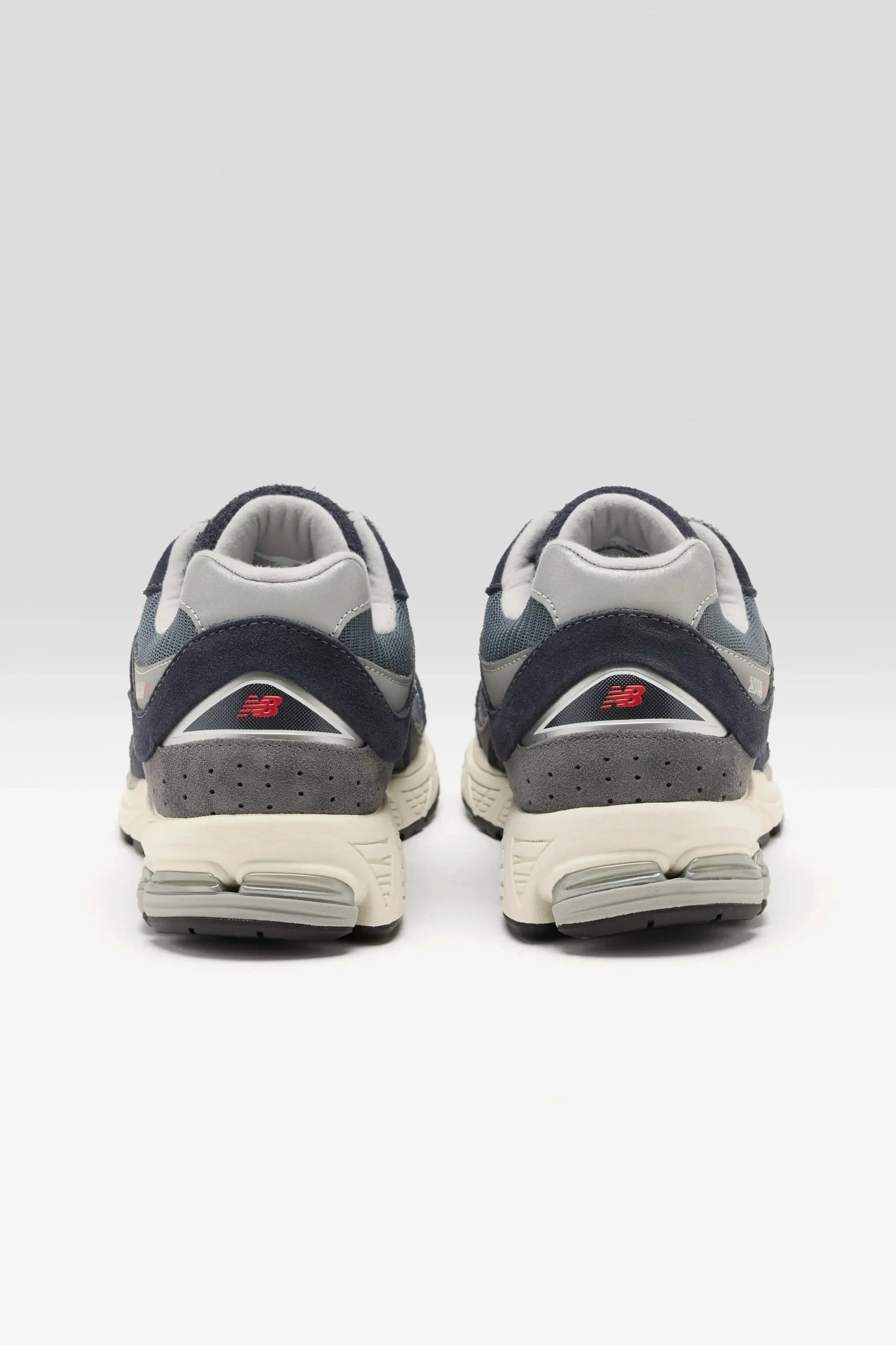 new_balance_nber_voor_man_5.webp New balance Nbe2002R voor Mannen