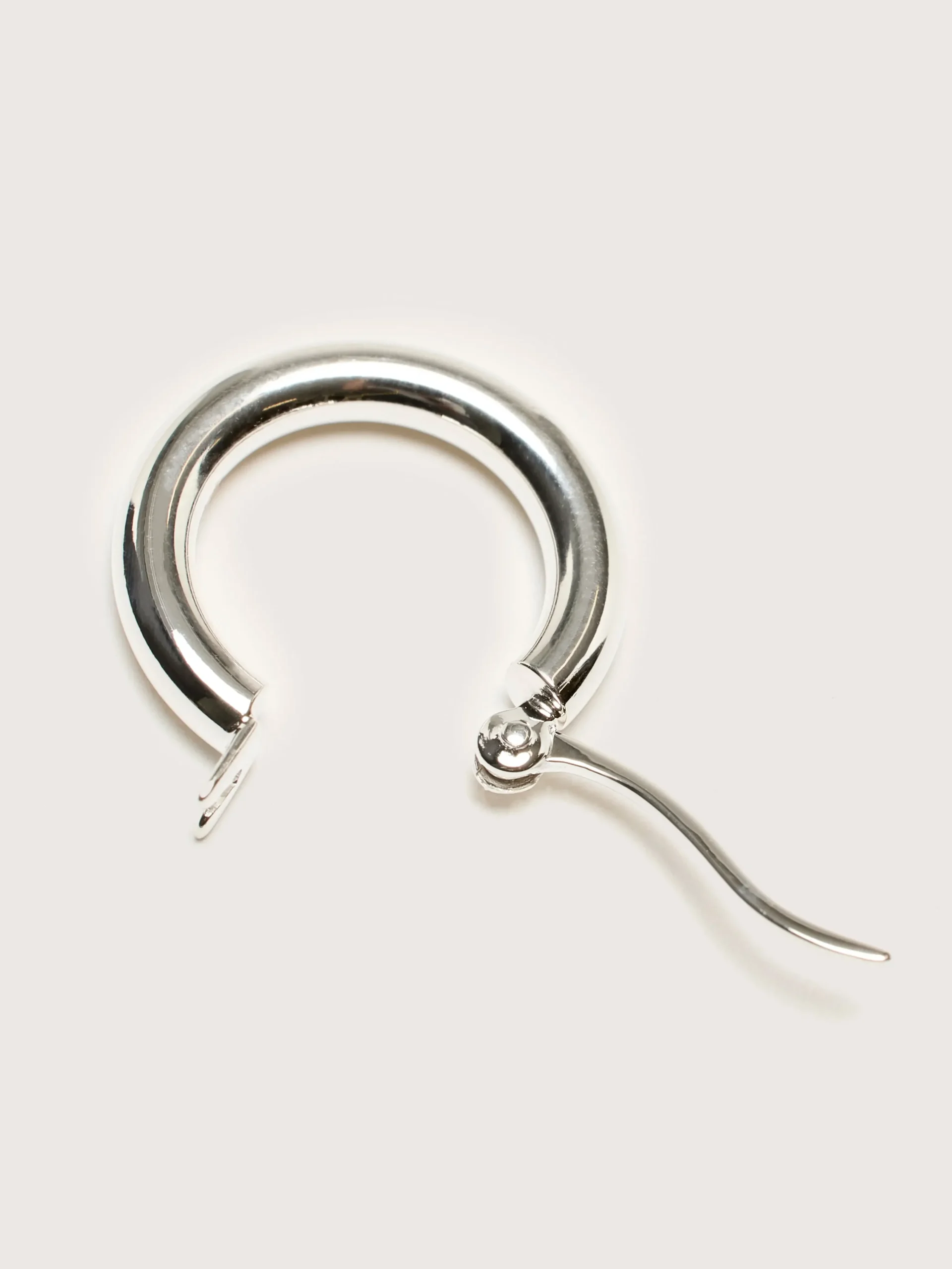 ragbag_oda_kleine_zilvere_3.webp Ragbag studio RAGBAG Oda Kleine en Oorringen